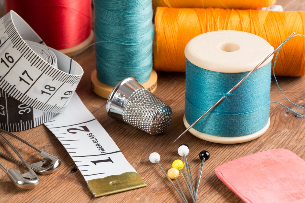 different types of sewing stitches featured image