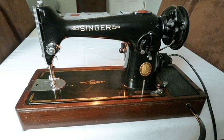 Example of a vintage Singer 301